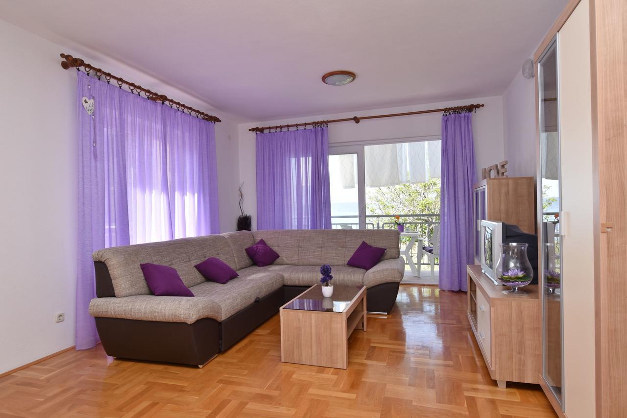Apartment Angelina เบรลา ภายนอก รูปภาพ